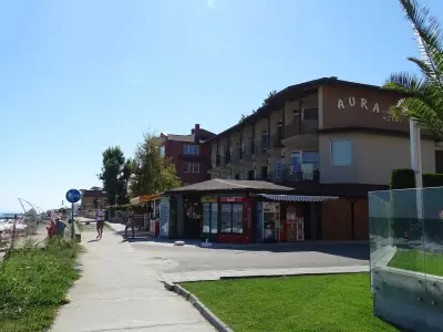 Хотел Аура / Hotel Aura