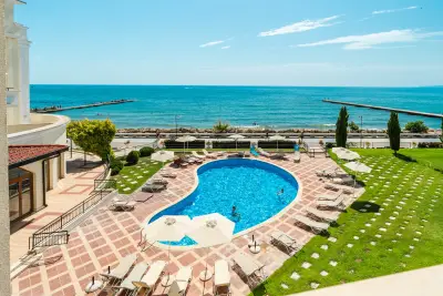 Apartments Poemia- sea view, Free Parking, complex Carpe Diem
