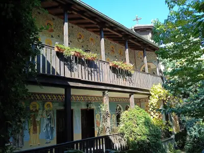 Храм „Успение Богородично“