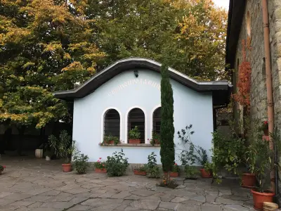 Храм „Успение Богородично“