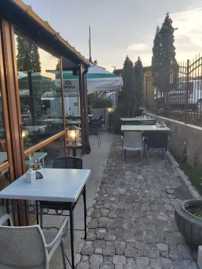 Bistro Hungry Bull