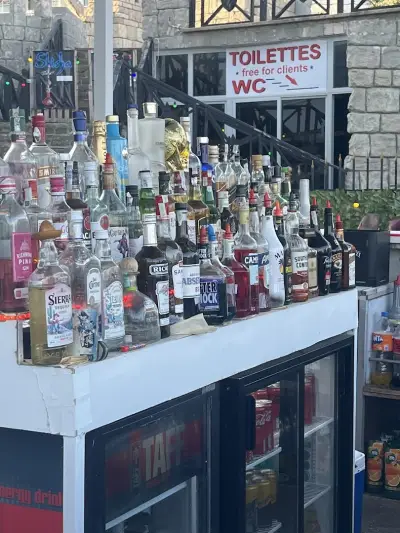 Sunny Dreams Bar