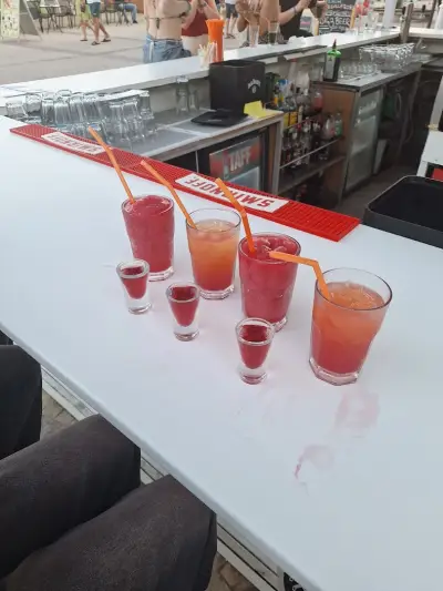 Sunny Dreams Bar