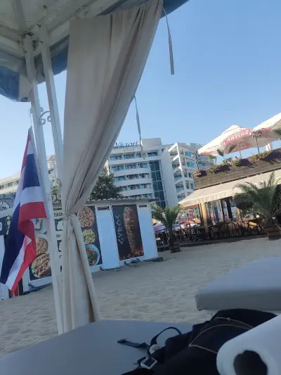 Sunny Dreams Bar