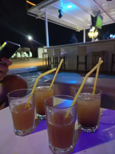 Sunny Dreams Bar