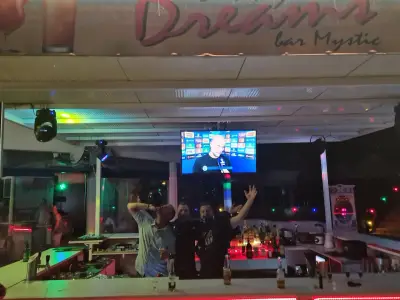 Sunny Dreams Bar