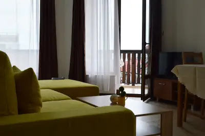 Aquamarine Apartments