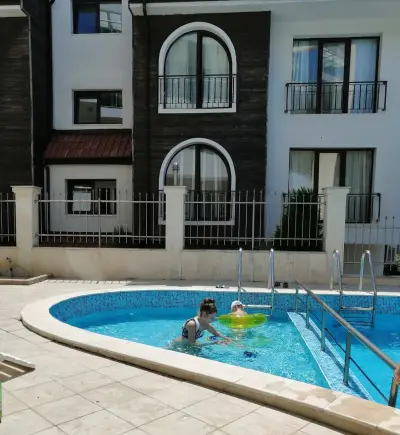 Aquamarine Apartments