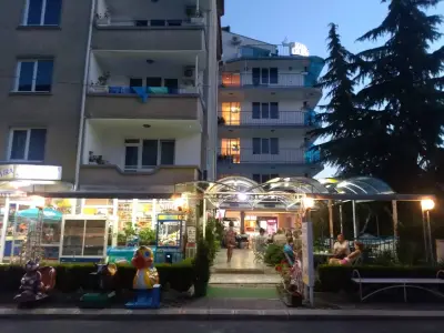 Семеен хотел Елвира