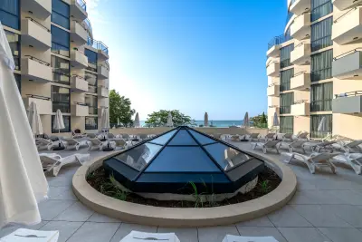Hotel Zenith