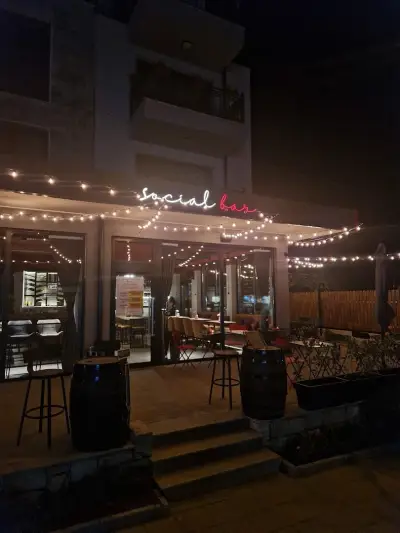 social bar