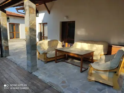 Къща за гости Кирови