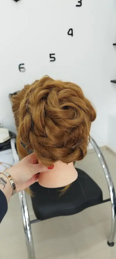 Beauty salon 13