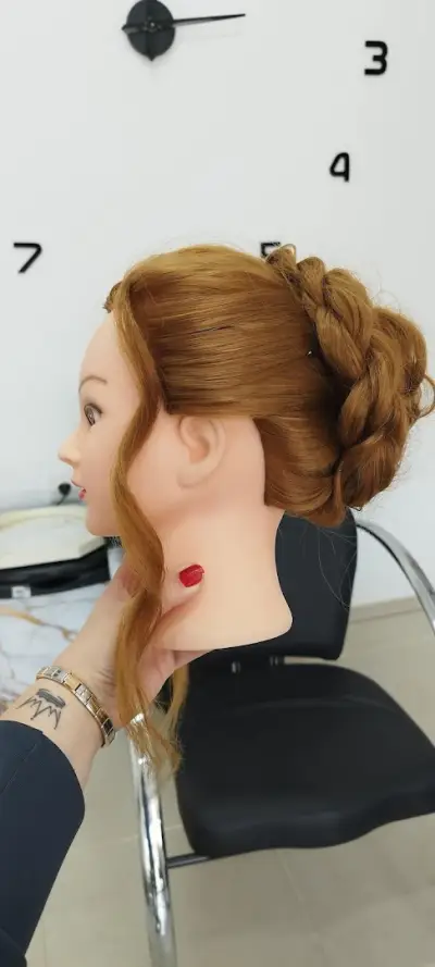 Beauty salon 13