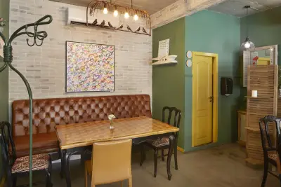 Retro Cafe