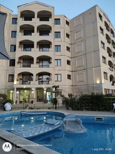 Seasons 3 Apartment