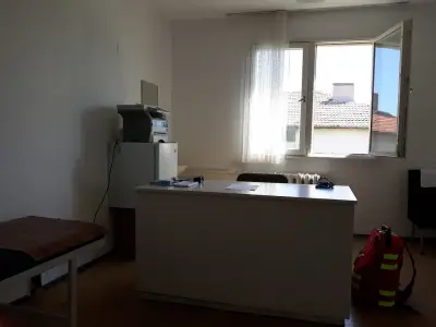 Бивша поликлиника