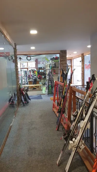 Iceberg Ski School & Rent