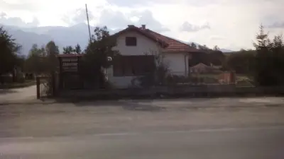 К. Б. Дворене