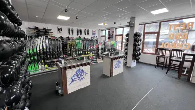 Ski school Next Level | Ски и сноуборд училище Илиян Голев | Ски уроци Банско | Оборудване под наем