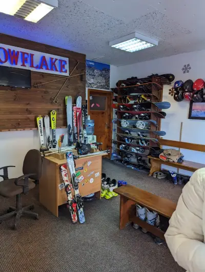 Snowflake ski school
