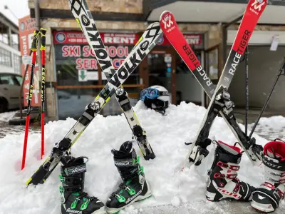 Snowflake ski school