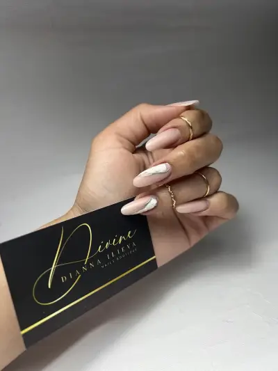 DIVINE NAILS BOUTIQUE