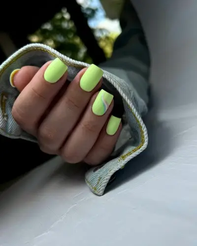 DIVINE NAILS BOUTIQUE