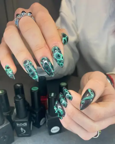 Mini Nail Studio