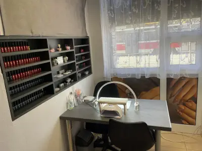 Mini Nail Studio