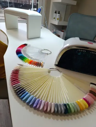 S`POINT NAILS