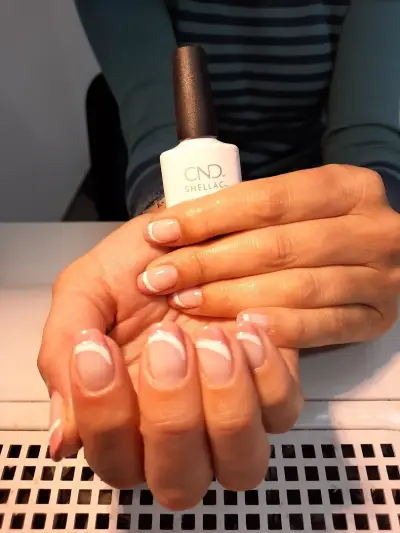 NEON NAILS