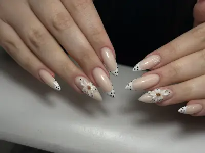 Deni nails