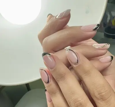 NikolNails Салон за маникюр и педикюр