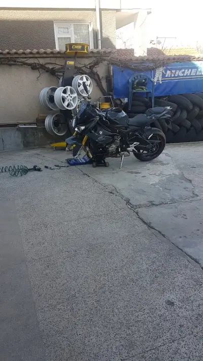 Сервиз за гуми и джанти