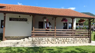 Дядовата ръкавичка Златица, детски център - ПРЕДВАРИТЕЛНО ОБАЖДАНЕ