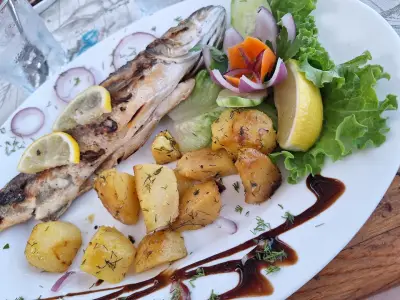 Aura Beach Bar and Food