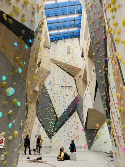 Momentum indoor climbing