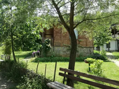 Еко Селище Синия Вир