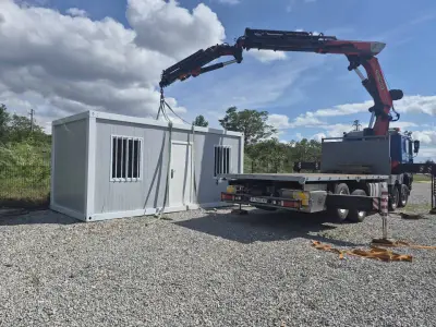 AM Container