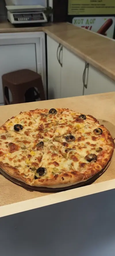 Pizza and Hot dog