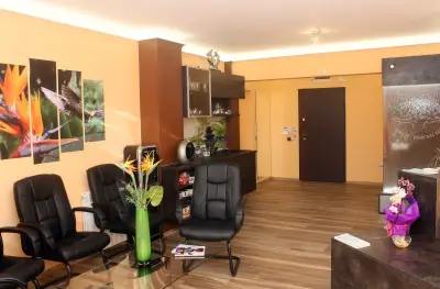Боуен Център / Bowen Center