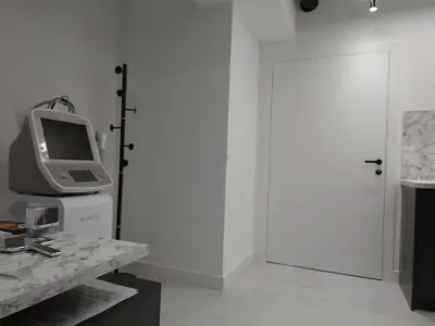 REVERSE Aesthetics