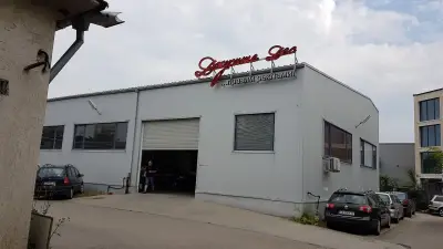 Джусита Дес ООД (хале)