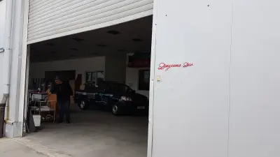 Джусита Дес ООД (хале)