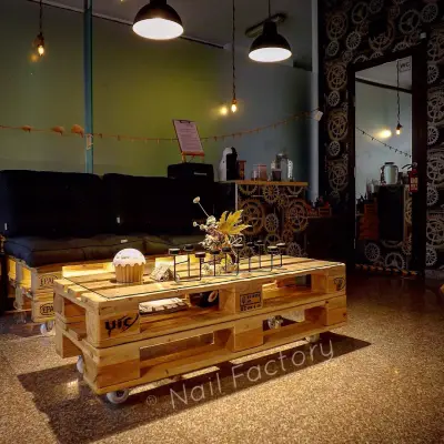 Nail Factory