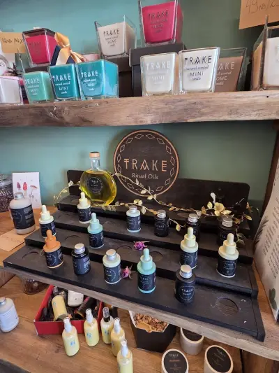 TRAKE Concept Store - Магазин за натурална козметика, ароматни свещи и подаръци с Роза Дамасцена