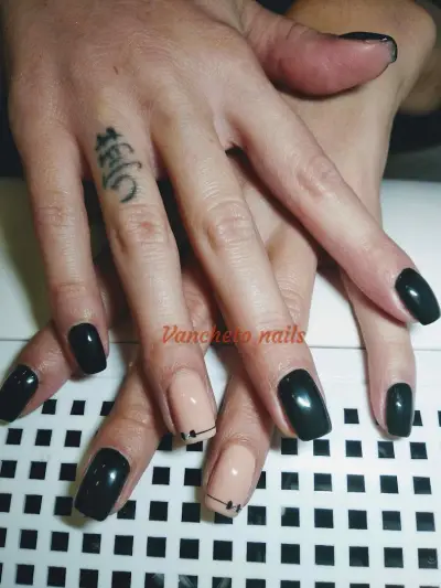 Vancheto nails