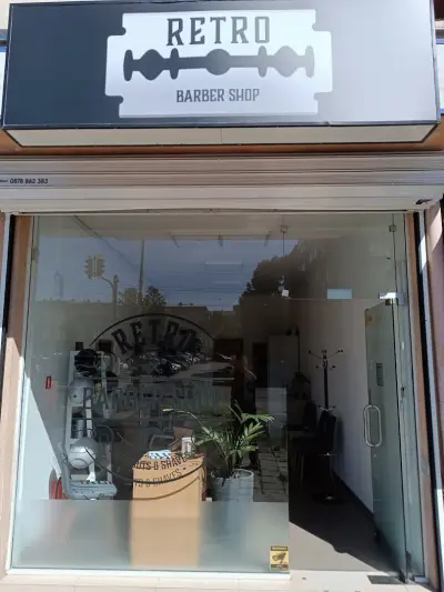 RETRO BARBER SHOP