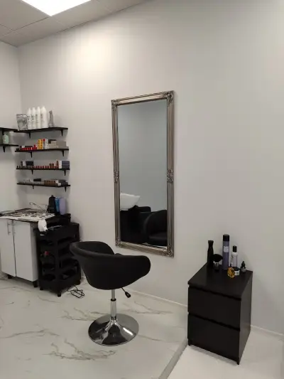 Charming hair salon | Фризьорски салон | Младост